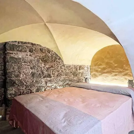 Tabula Forum House