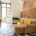Tabula Forum House